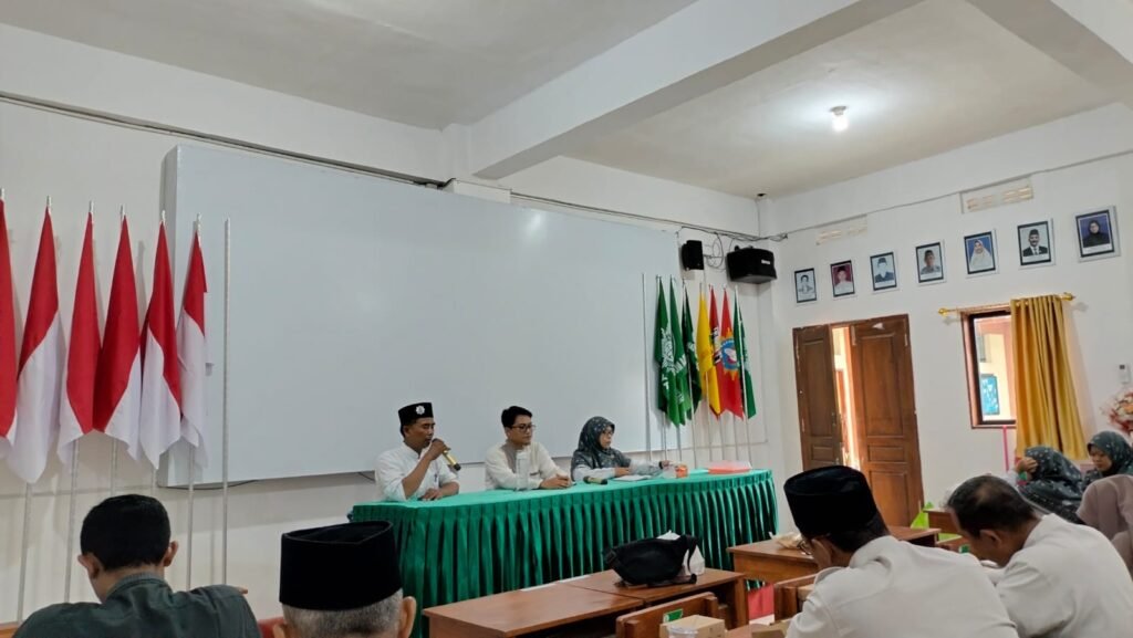MTs Muhammadiyah 15 Al Mizan Gelar Rapat Bulanan, Siap Pertahankan Predikat A Unggul