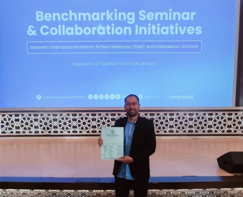 SMP Muhammadiyah 8 Batu dan International Islamic Schools Malaysia Teken Kerja Sama Strategis