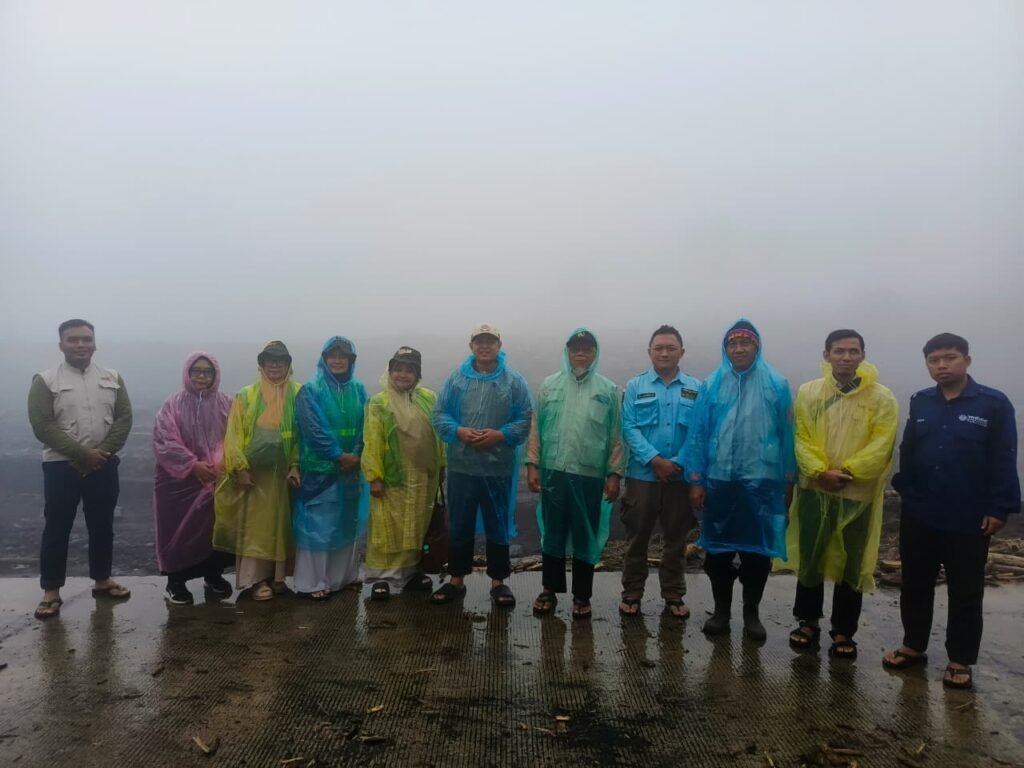 Ketua PDM Pemalang Tinjau Lokasi Bencana di Pulosari