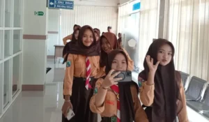 Wisata Edukasi ke SMK Muda Genteng, Siswa SMPN 2 Sempu Antusias Jajal Motor Listrik