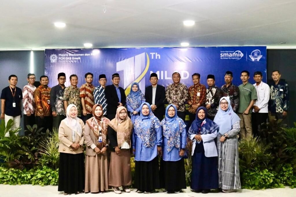 Milad ke-11 SMA Muhammadiyah 10 GKB Gresik: Teguhkan Semangat Green Growth