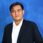 Kuliah Sebagai Mitos Kesuksesan