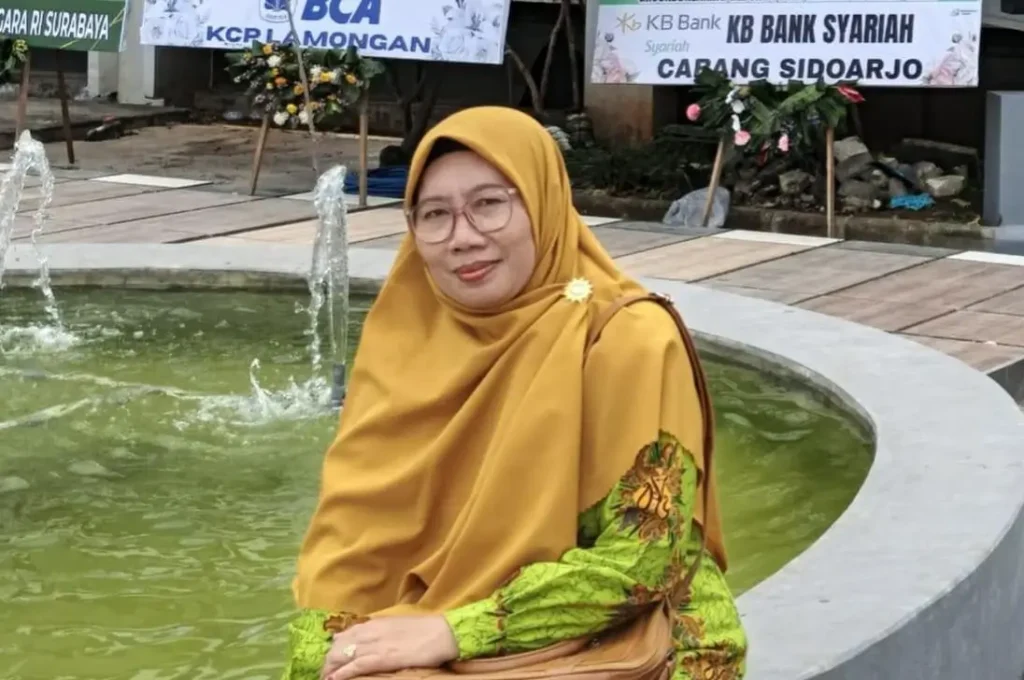 Menenun Kata di Kala Sakit: Mengubah Derita Menjadi Karya