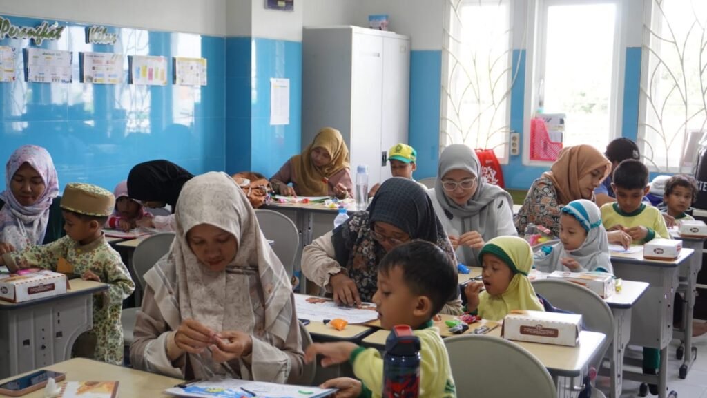 Kejora: Kejuaraan Orang Tua dan Anak Hadirkan Kolaborasi Kreatif dan Islami di SD Muhammadiyah 18 Surabaya