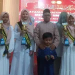 Peserta Terbaik Tahfidz Membuat Suasana Haru di Khataman dan Imtihan SD Mupat