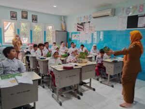 Pastikan Kenyamanan dan Kesehatan Siswa, SD Muhammadiyah 18 Surabaya Gelar Inspeksi Lingkungan dan Kantin