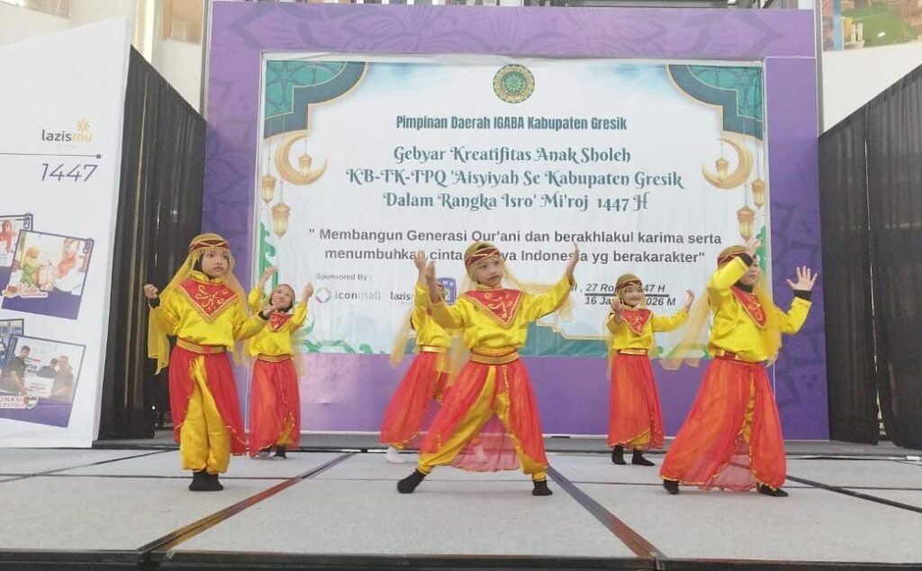 Siswa Kelas A TK ABA 45 Bambe Kenakan Kostum Meriah Saat Membawakan Tari Zamil di Acara IGABA Gresik