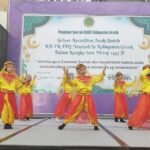 Siswa Kelas A TK ABA 45 Bambe Kenakan Kostum Meriah Saat Membawakan Tari Zamil di Acara IGABA Gresik