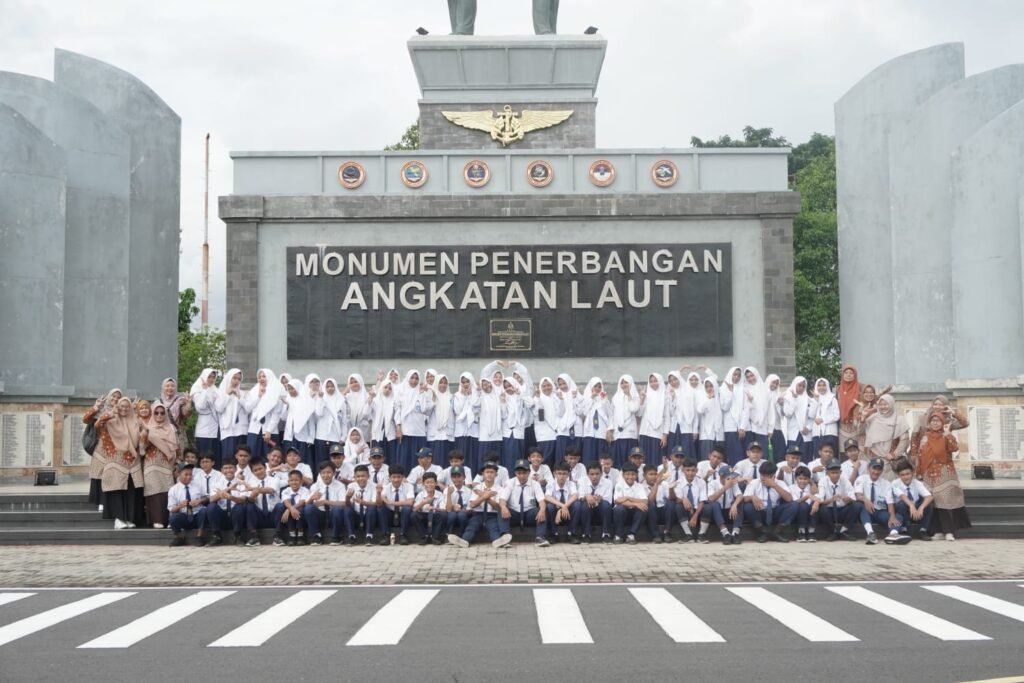 Outdoor Learning di Juanda, SMP Muhammadiyah 4 Gempol Hadirkan Pembelajaran Kontekstual