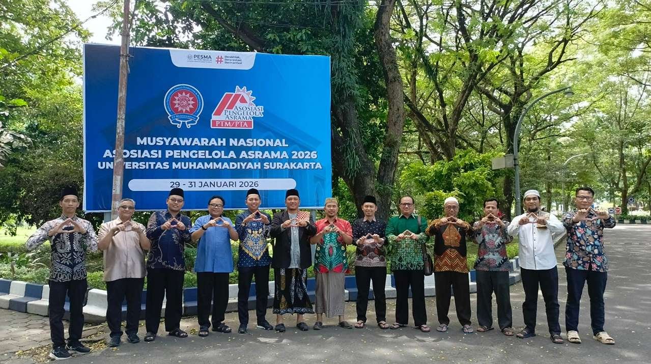 Perkuat Karakter Mahasiswa, Direktur Ma’had Umar bin al-Khattab UMSURA Hadiri Munas ASLAMA di Solo