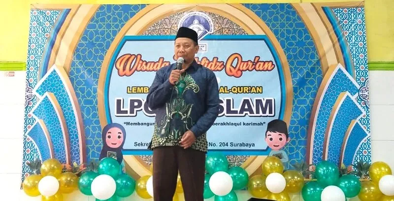 Ketua Takmir Masjid Al-Islam Krembangan Tekankan Pentingnya Murajaah dan Akhlak Qur’ani pada Wisuda Tahfidz Angkatan IV