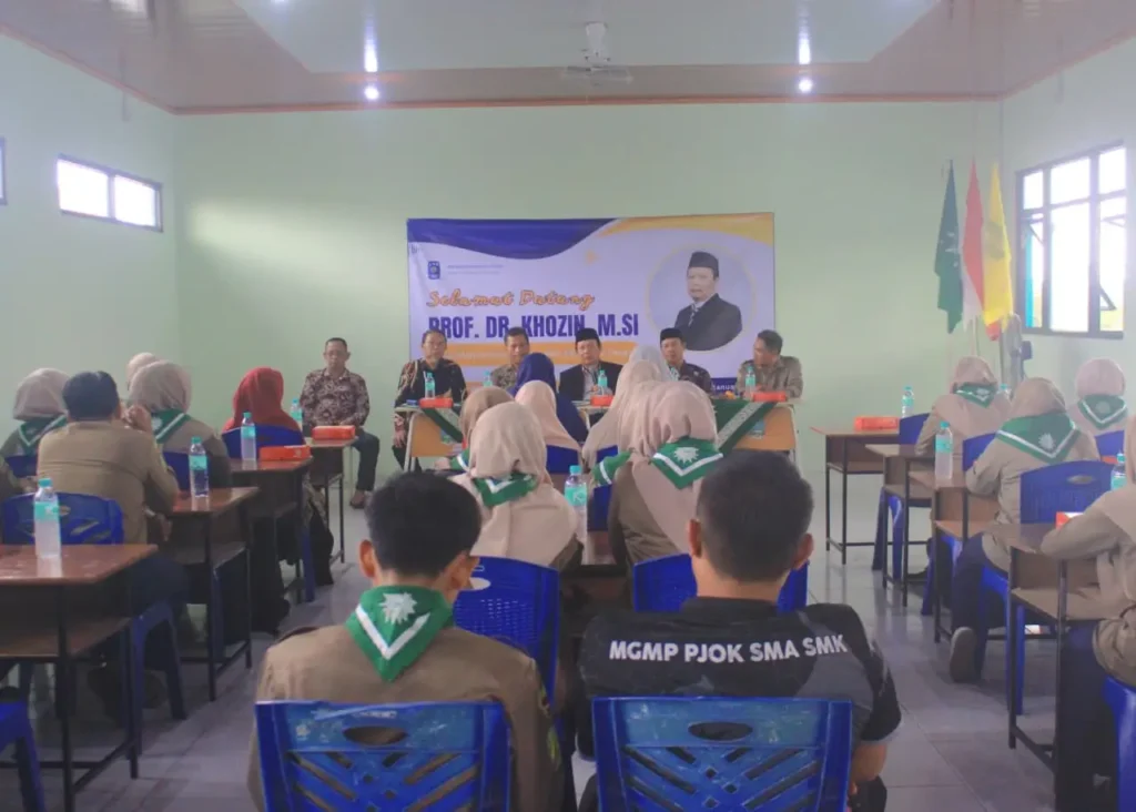 Garap Orbit Perubahan, Prof. Khozin Pacu Guru SMK Muda Gresik Jadi Arsitek Inovasi