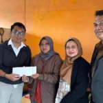 Kemendikdasmen Berikan Santunan Korban Terdampak Bencana Tanah Longsor di Kabupaten Bandung Barat