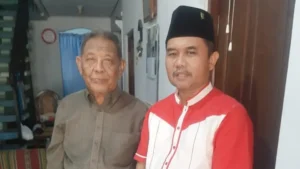 Cahaya di Pakis Gunung: Jejak Tulus Pak Abdullah Membasuh Akidah
