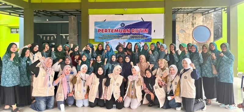 Mahasiswa KKN STIKES Muhammadiyah Bojonegoro Turut Sukseskan Cek Kesehatan Gratis PKK Karangsono