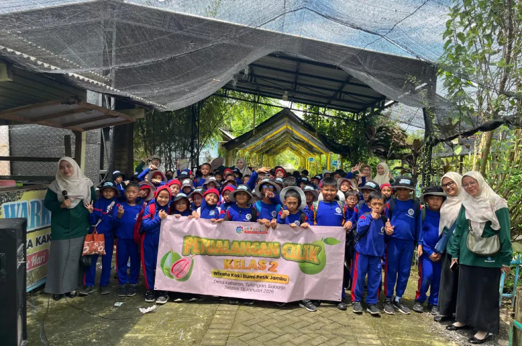 Petualangan Cilik SD Zamzam: Dari Praktik Mencangkok Hingga Panen Lele di Tanggulangin