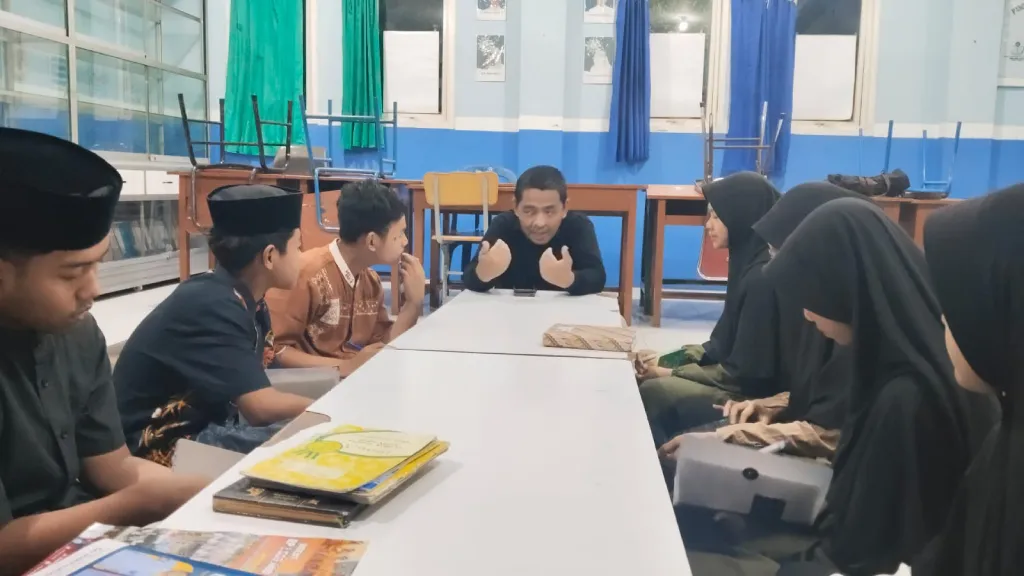 Menghancurkan Ego, Merajut Asa: Di Balik Laboratorium Kepemimpinan MBS Porong