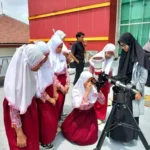 Belajar Tata Surya dan Observasi Matahari di Laboratorium Astronomi Umsura