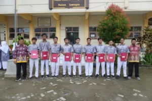 Apel Awal KBM, Mamsaka Berikan Beasiswa kepada 63 Siswa Berprestasi