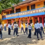 SMP Muhammadiyah 1 Ngawi Gelar Senam Pagi Rutin, Wujudkan Sekolah Sehat dan Berkarakter