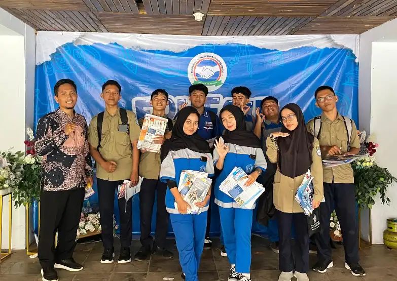 Siswa SMK Muda Genteng Kunjungi Edufair 2026 di GOR Banyuwangi