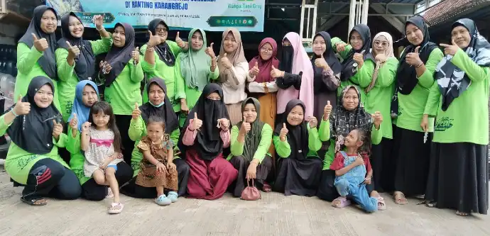 Realisasikan RTL DANA II, PRNA Karangrejo Gelar Pasar Gratis dan Pelatihan Keterampilan