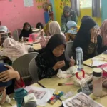 Guest Teacher Berdarah Seniman Hadir, Siswa SD Mudri Belajar Face Painting