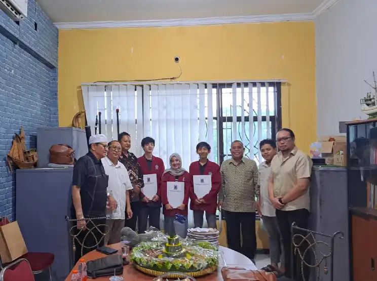 Refleksi Akhir Program Magang Mahasiswa FH UMSURA di Kantor Advokat Gasman Ghazali