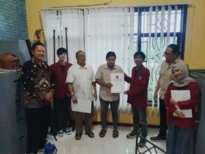 Magang di Kantor Advokat, Mahasiswa FH Umsura Dalami Batas Pidana dan Perdata dalam Perkara Investasi