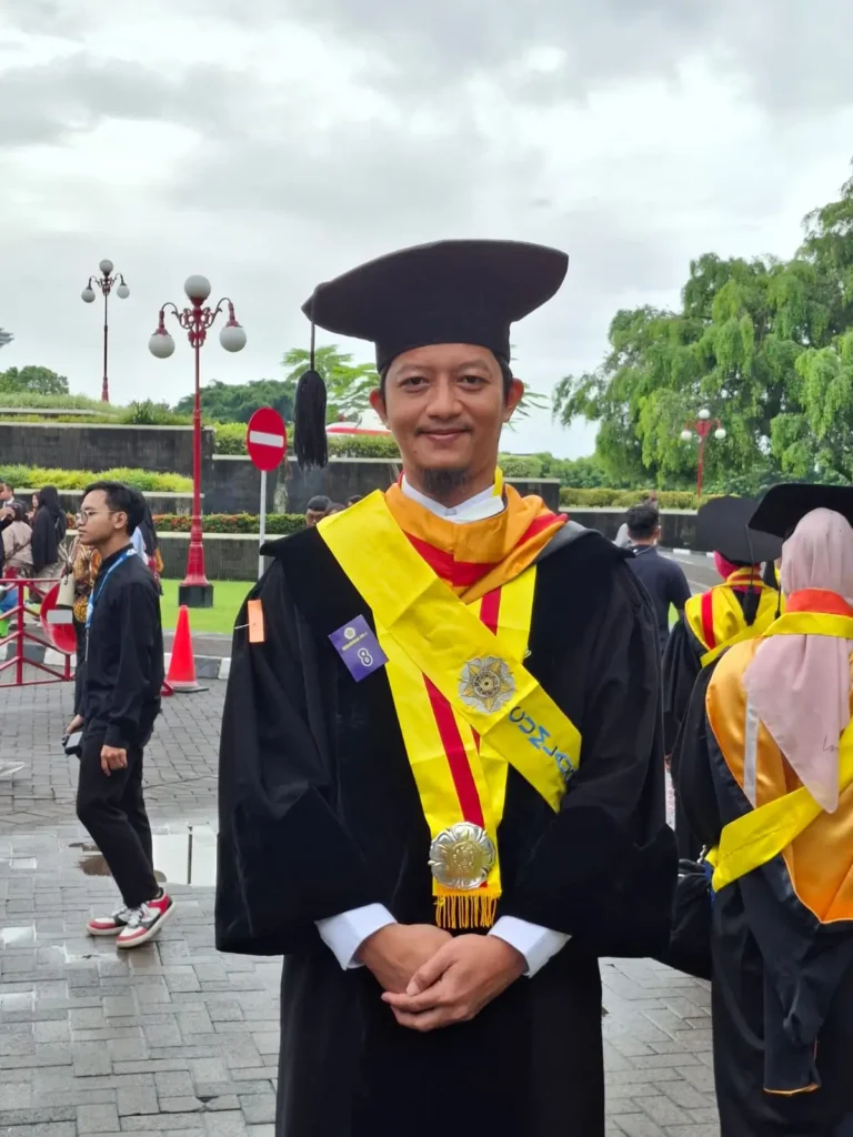 Raih IPK Sempurna 4.0, Dosen Teknik Kimia UMG Resmi Sandang Gelar Doktor dari UGM