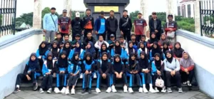 Tanamkan Nilai Nasionalisme, MTs Muhammadiyah 4 Sugihwaras Kunjungi Tugu Pahlawan dan Museum Sepuluh November