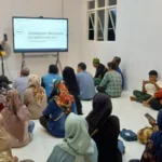 SD Muhammadiyah 13 Surabaya Sosialisasikan Manajemen Gawai kepada Wali Murid.