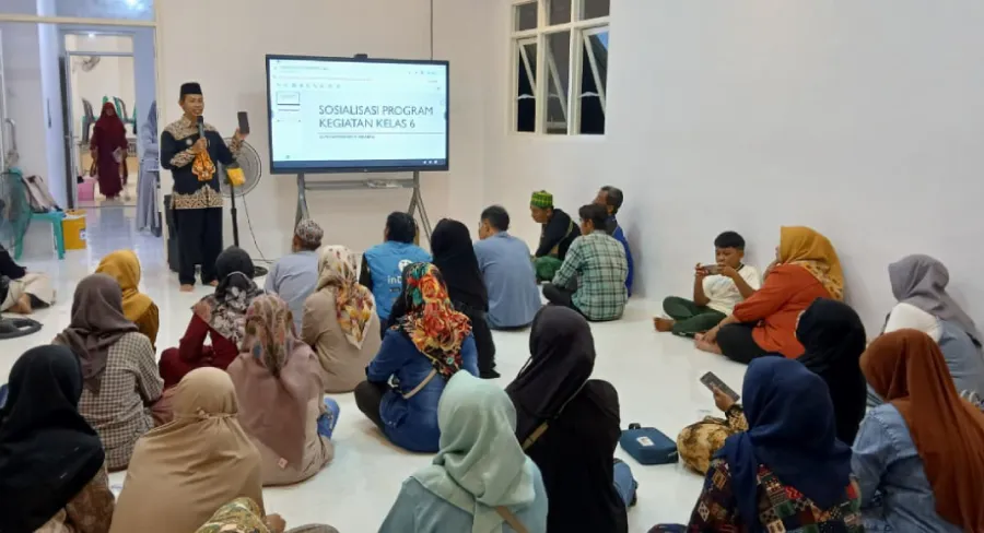 SD Muhammadiyah 13 Surabaya Sosialisasikan Manajemen Gawai kepada Wali Murid.