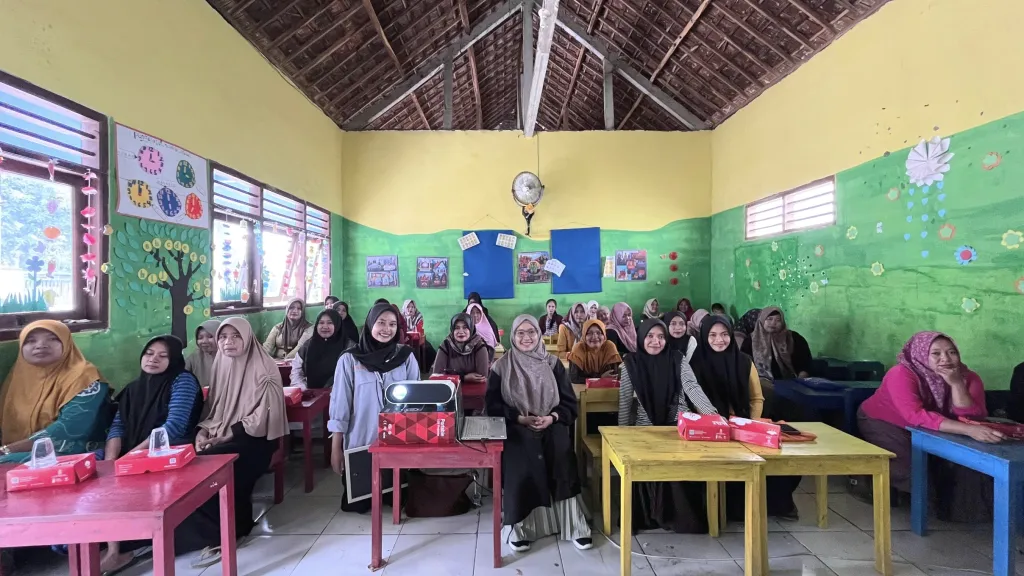 Mahasiswa UMG Gelar Seminar Parenting Saat KKN di Mojokerto