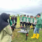 Siswa ATPH SMK Muda Gresik Praktik Drone Pertanian