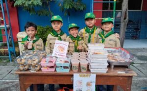 Asyiknya Murid SD Mugres Belajar Wirausaha Lewat Kegiatan Business Day