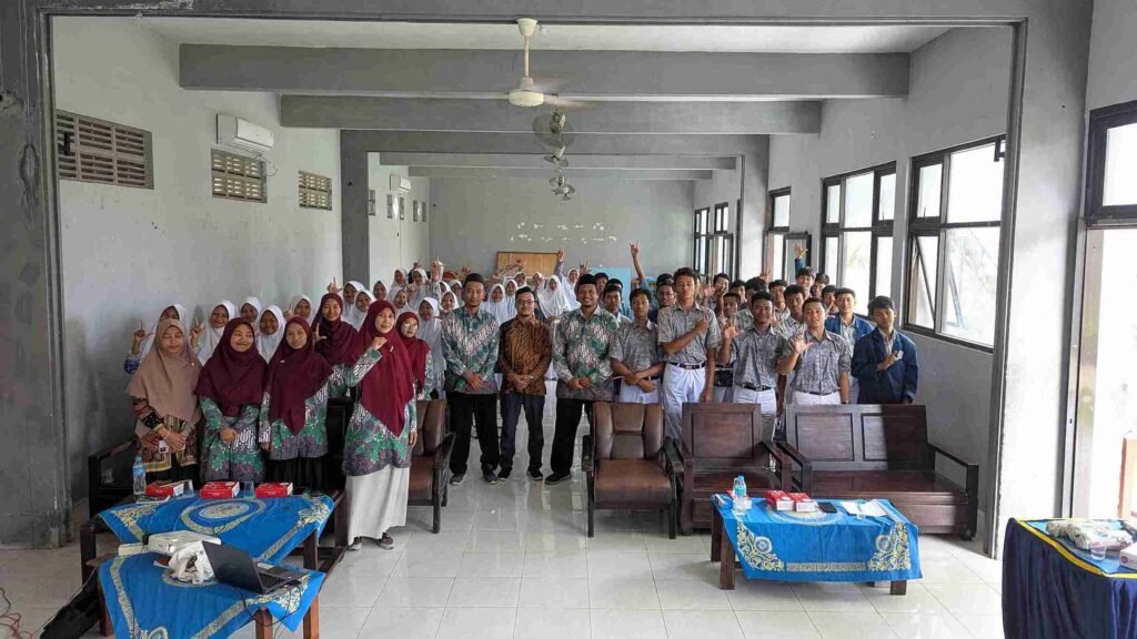 Serunya Pelatihan Jurnalistik MA Muhammadiyah 11 Kranji