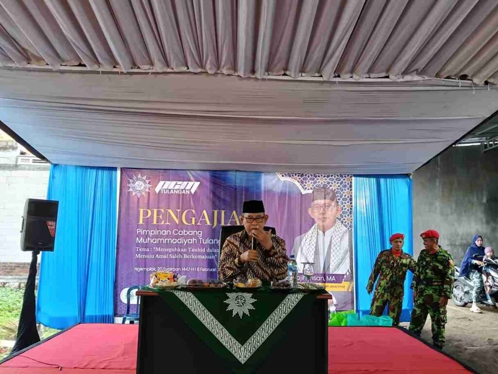 KH Najih Ihsan, MA: Kebodohan Salah Satu Sumber Utama Rusaknya Akidah Umat