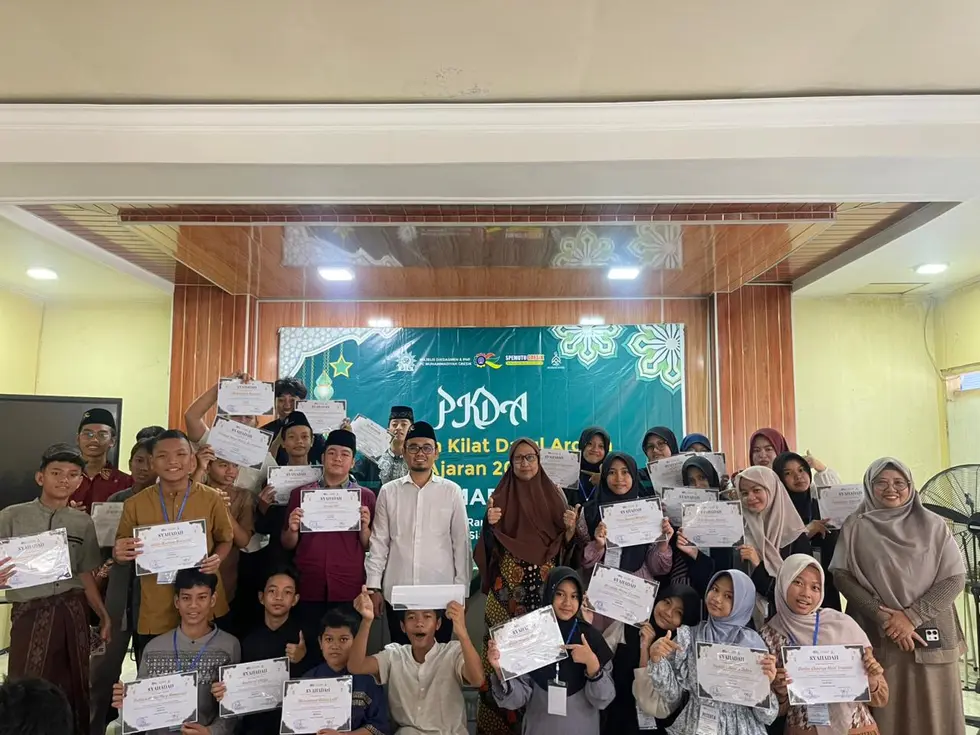 84 Siswa SMP Muhammadiyah 1 Gresik Lulus Pesantren Kilat Darul Arqam 2026