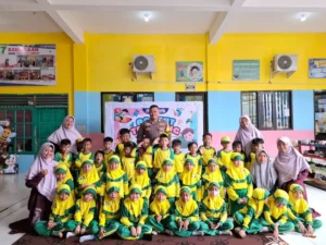 Parent Teaching KB TK ABA Paiton Hadirkan TNI dan Polri sebagai Narasumber