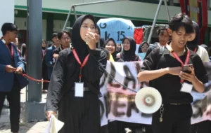 Simulasi Aksi DAD Ekosentris, Kader IMM Soroti Isu Komersialisasi Pendidikan