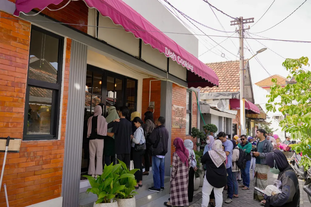 Bangun Bisnis Kue Kering Miliaran dengan Ikhtiar dan Tawakal