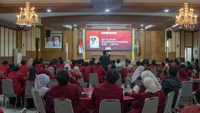 Emil Dardak Buka Rakorda IMM Jatim, Tegaskan Peran Mahasiswa sebagai Mitra Strategis Pembangunan (2) (1)