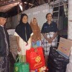 Kepedulian Sosial, PCM Kedungdung Salurkan Bantuan kepada Warga Kurang Mampu di Sampang