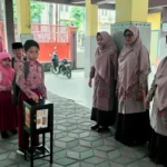 Infaq SERU Jadi Pembiasaan Berbagi Siswa SD MUHSIDA di Bulan Ramadan