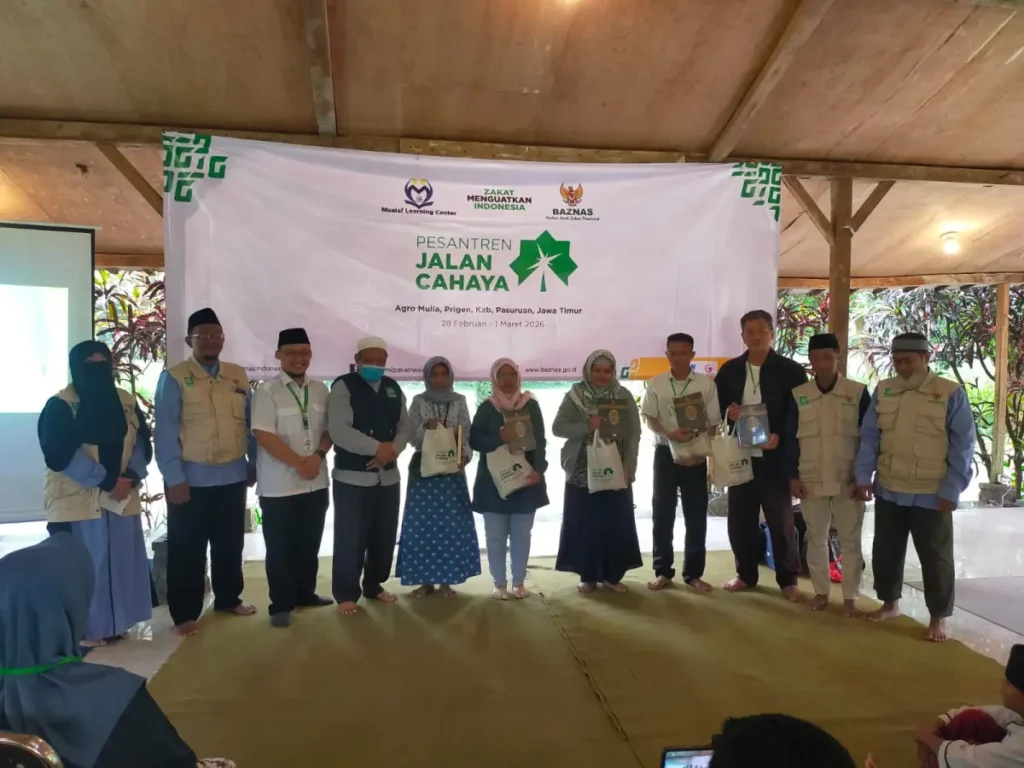 LDK Jatim dan BAZNAS RI Gelar Pesantren Jalan Cahaya untuk 100 Peserta Komunitas Rentan