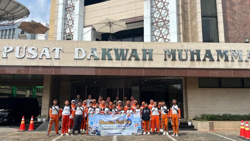 Dari Monas Hingga Kantor PP Muhammadiyah, Begini Edu Field Trip SD Muhammadiyah 3 ICP Sumberrejo