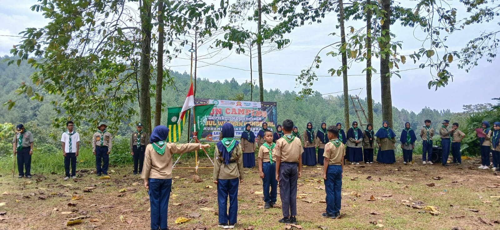 Fun Camping SD Muhammadiyah 13 Surabaya: Tumbuhkan Semangat Jenderal Sudirman