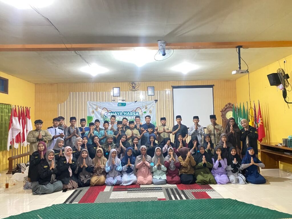 Kolaborasi Lazismu UMLA dan BEM UMLA Hadirkan Cahaya Harsa di Panti Asuhan