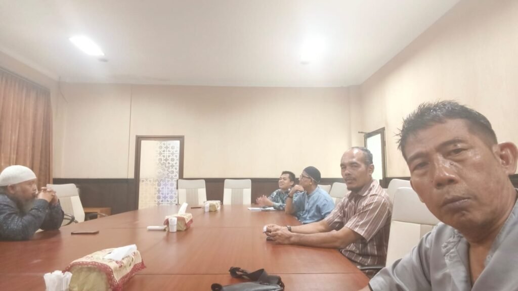 PRM Medokan Semampir Konsultasi Strategi Dakwah ke Bendahara PWM Jatim